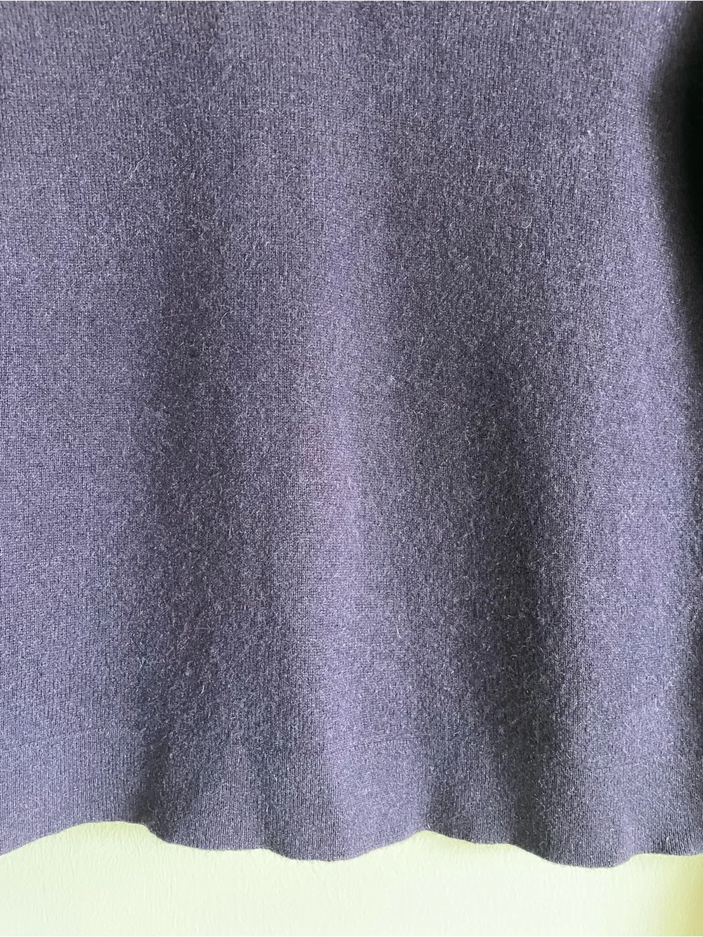 Ann Taylor cashmere sweater deep purple v neck classic professional M